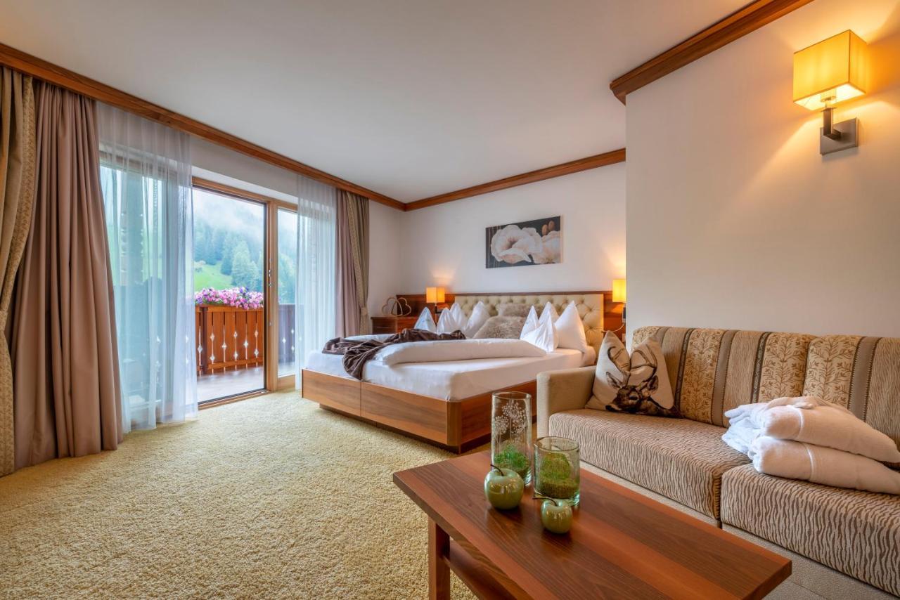 Hotel Sun Valley Сельва-ди-Валь-Гардена Экстерьер фото
